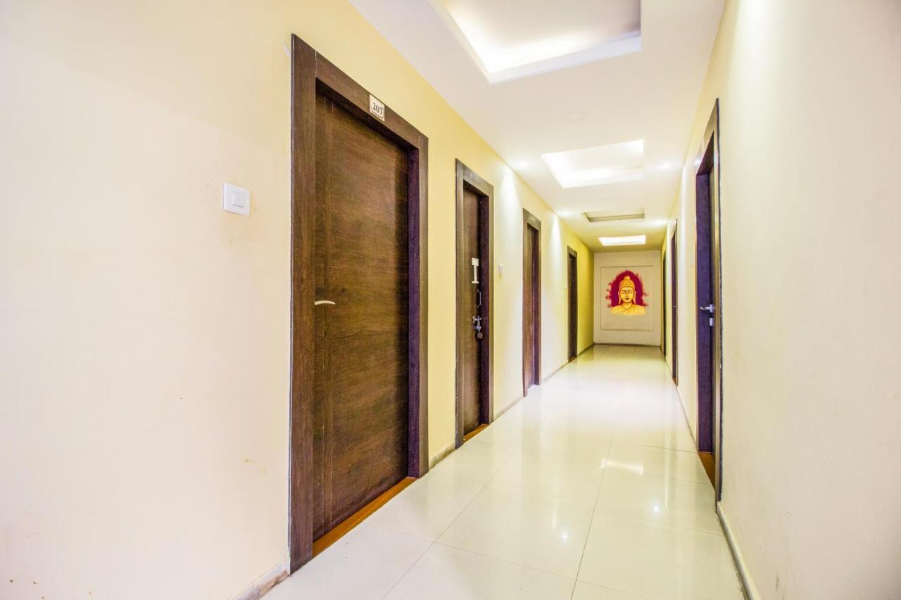 Fabhotel Damanis Ashok Nagar Udaipur Bagian luar foto