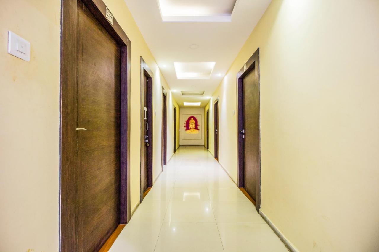 Fabhotel Damanis Ashok Nagar Udaipur Bagian luar foto